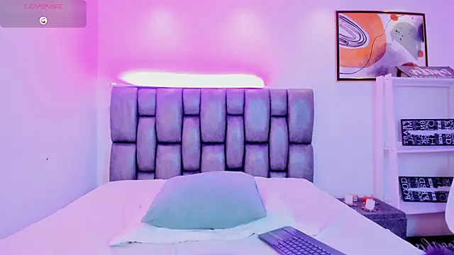 Violet_Anders's cam snapshot