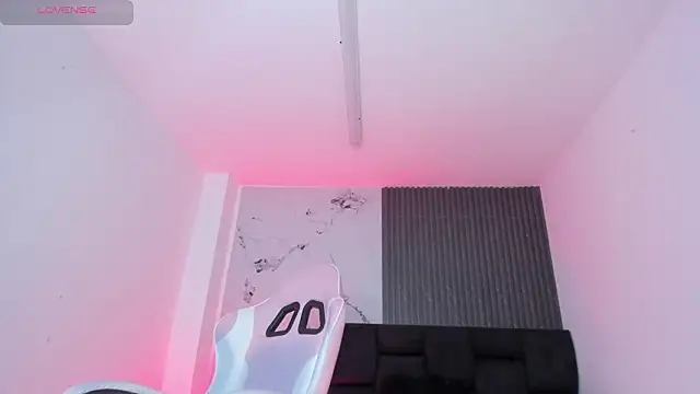 chloesagee live sex cam