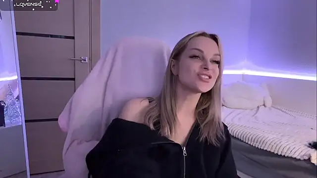 SashaRock's cam snapshot