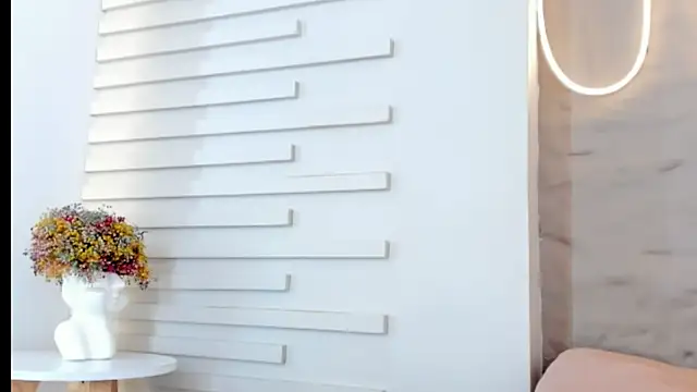 Shanntal_'s cam snapshot