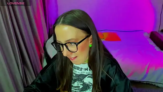 CurlySteph's cam snapshot