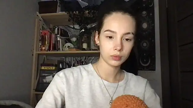 Yuna5343 live sex cam