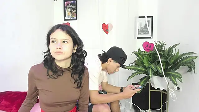 Laura_and_Kevin live sex cam