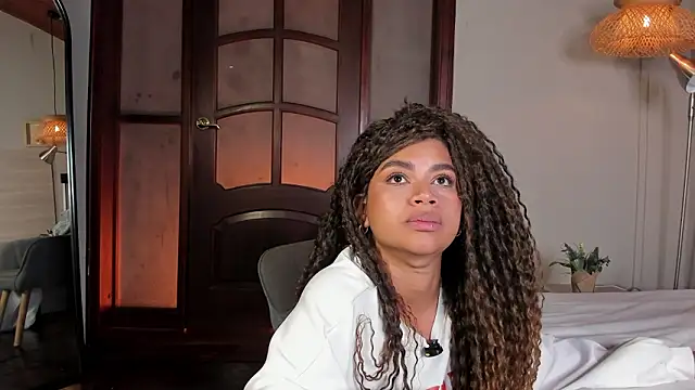 nayah__ live sex cam