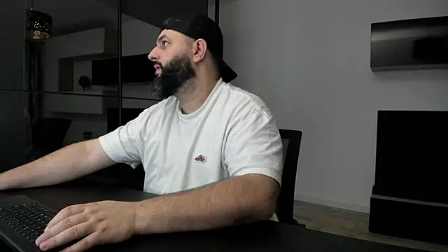 DravenPeak live sex cam