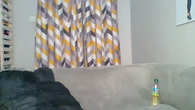 Petite_254 live sex cam