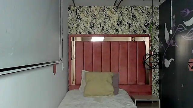 Connie_Bell's cam snapshot