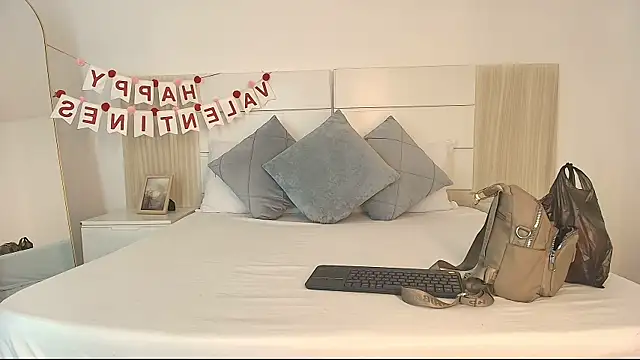 alehia_cute's cam snapshot