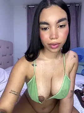 karolaalcendra live sex cam