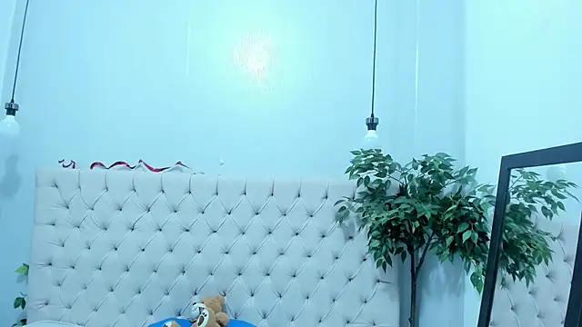 Victoria_Coleman live sex cam