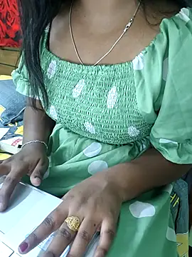 aathiratamil's cam snapshot