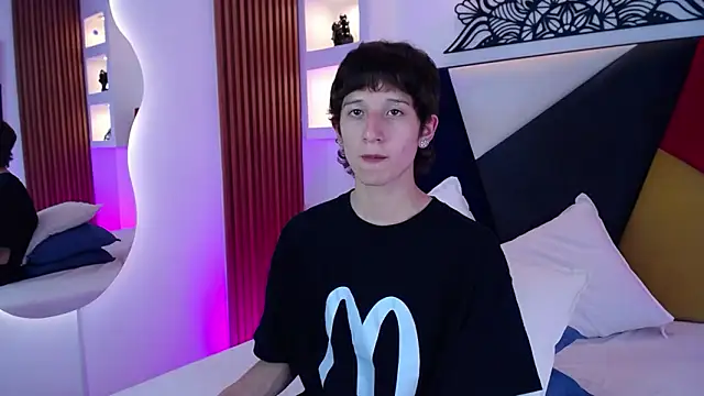 Emo_Boy_ live sex cam