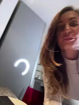 DivineAmely live sex cam