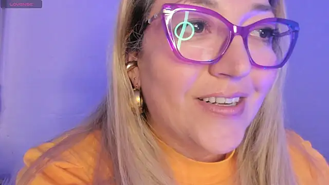 Naty_Mature_ live sex cam