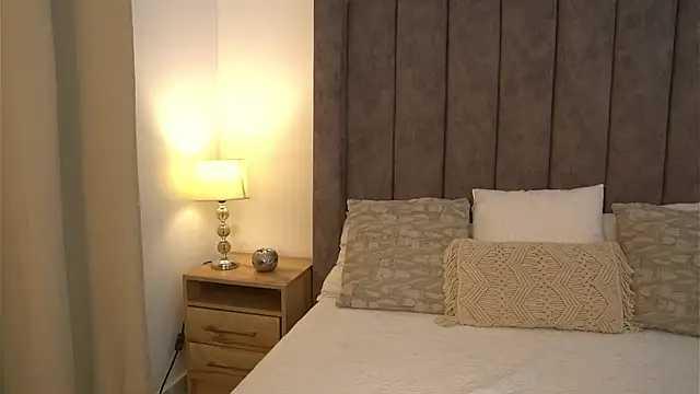 Lisa_Clayton's cam snapshot