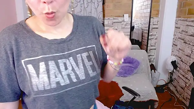 camila_delarosa live sex cam