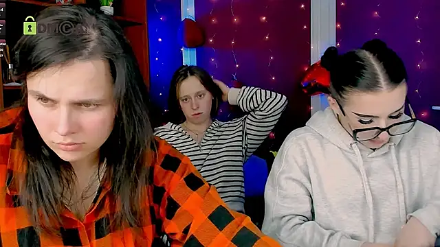 astra_opal's cam snapshot