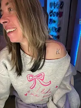 MiraKisss's cam snapshot