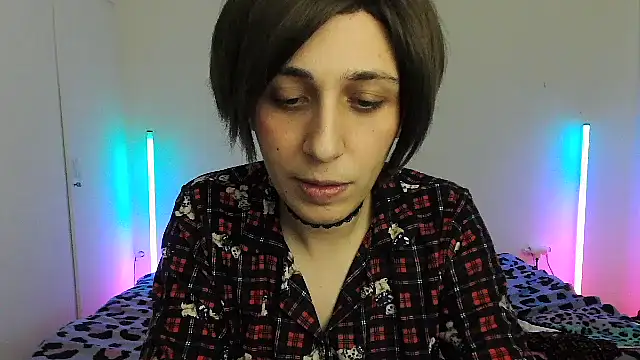 HoneyValentine live sex cam