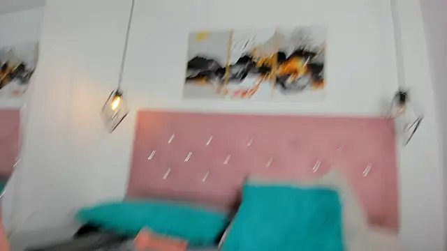 kiara__white1's cam snapshot