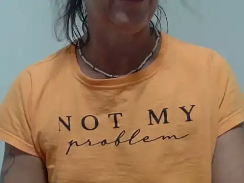 milf-sol's cam snapshot