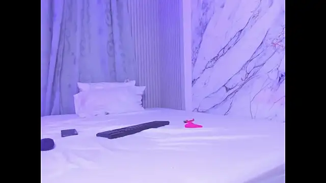 RaiderandRoxie1 live sex cam