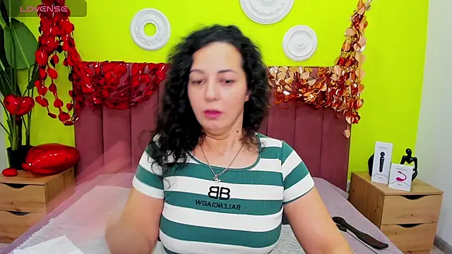 Linda_Insatiable's cam snapshot