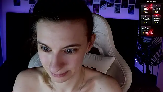 kaleriyaa_ live sex cam