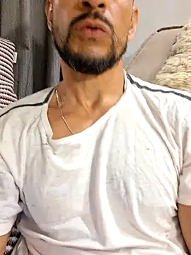 juniortche1313 live sex cam