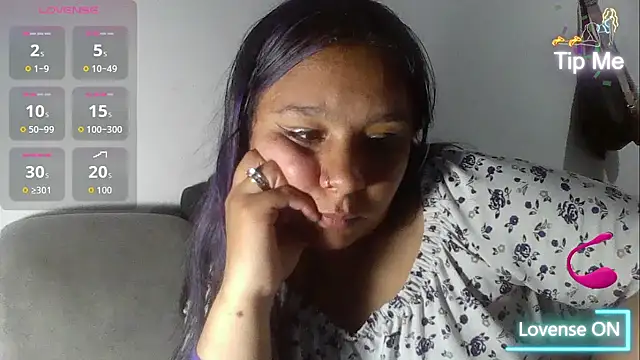 Charis_21's cam snapshot