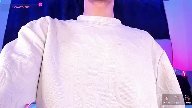 Ethan_Boyy's cam snapshot