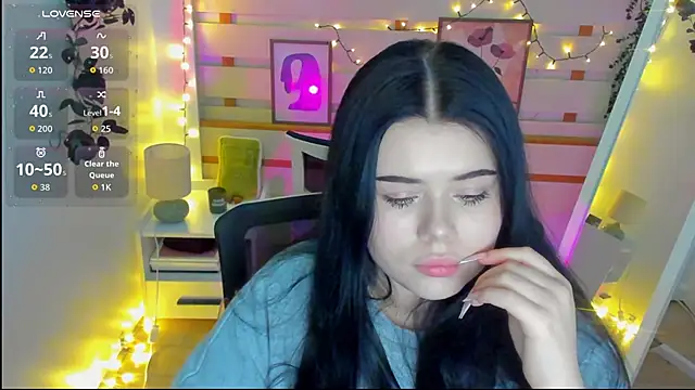 Mona_Esty's cam snapshot