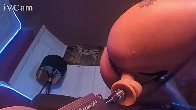 FreyaFucksFans live sex cam