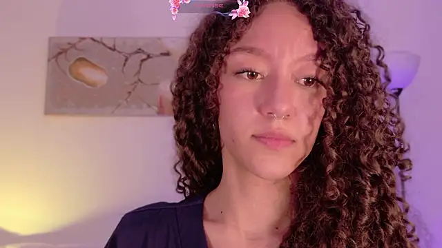 ChloeMoreti's cam snapshot