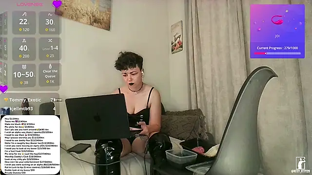 kittyfitty29's cam snapshot