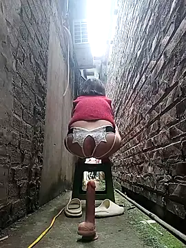 July-Asian live sex cam