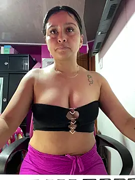 alana__070's cam snapshot