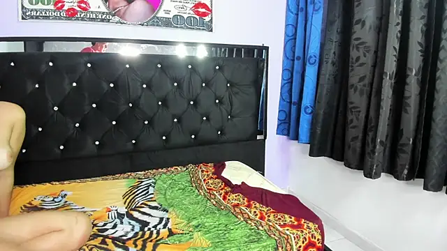 MidnightDuoLove's cam snapshot