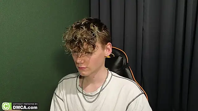 Keytaro live sex cam