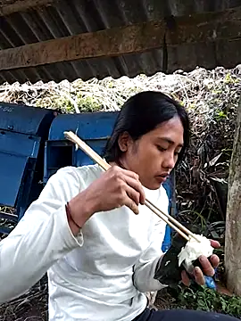 Hoa-tuylip live sex cam