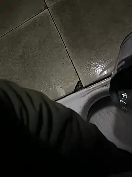 meralund9inch live sex cam