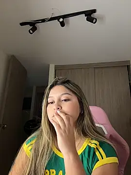 lunablossom_ live sex cam