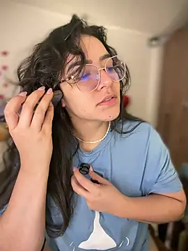 Lia_flowers live sex cam