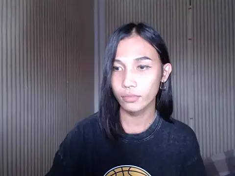 Urfucking_khloe1 live sex cam