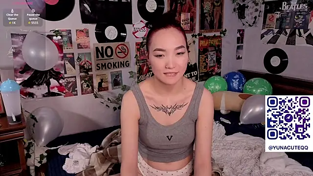 OdetteBiddy's cam snapshot