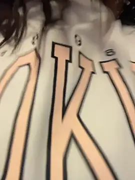 _Queen_love2's cam snapshot