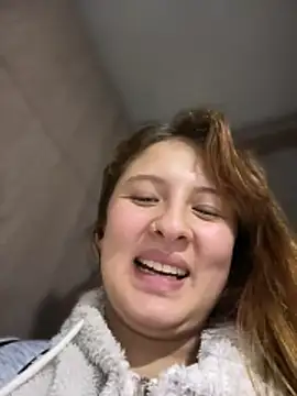 CharlotteUwU_ live sex cam