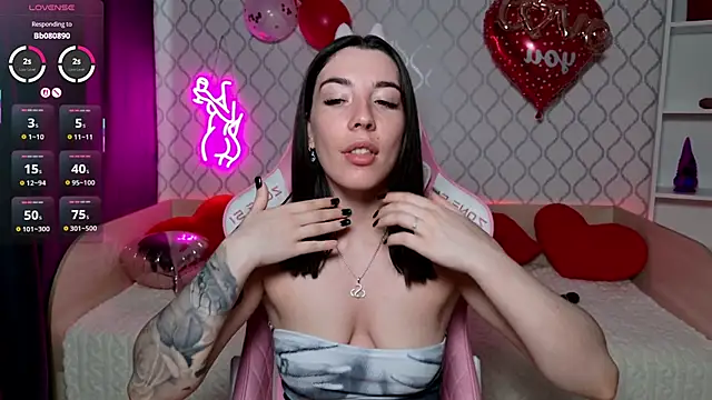Curious_Lily live sex cam
