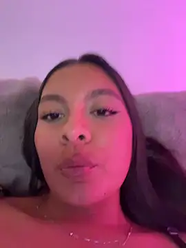Nicollewest1 live sex cam