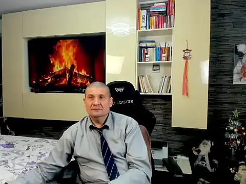 SpartacusDaddy48 live sex cam